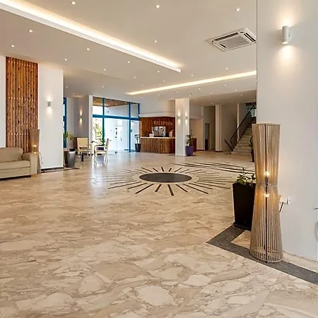 Готель Kamari Hotel, Rhodes 4*
